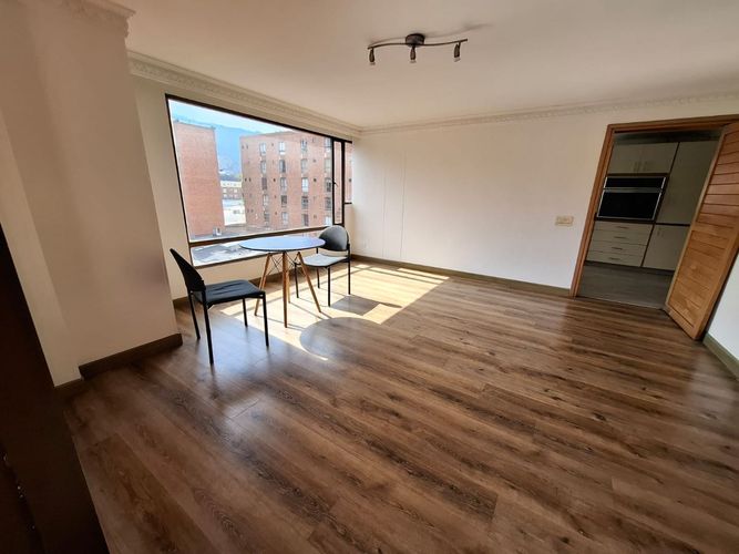 Casa de 3 alcobas en venta en El Virrey, Bogotá, 249 m² · foto 13 de 19