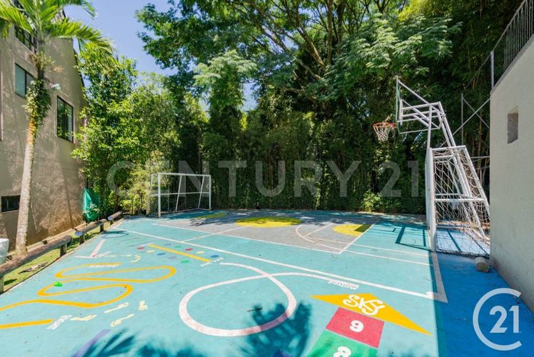 Casa de 4 alcobas en venta en El Poblado, Envigado, 209 m² · foto 2 de 21