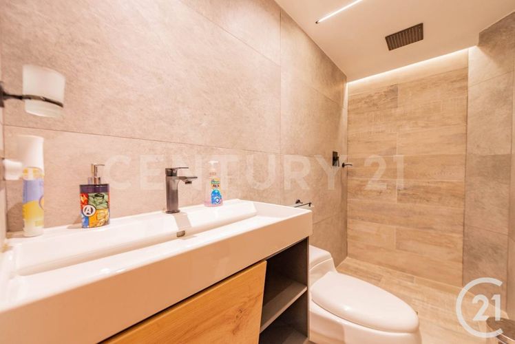 Casa de 4 alcobas en venta en El Poblado, Envigado, 209 m² · foto 10 de 21