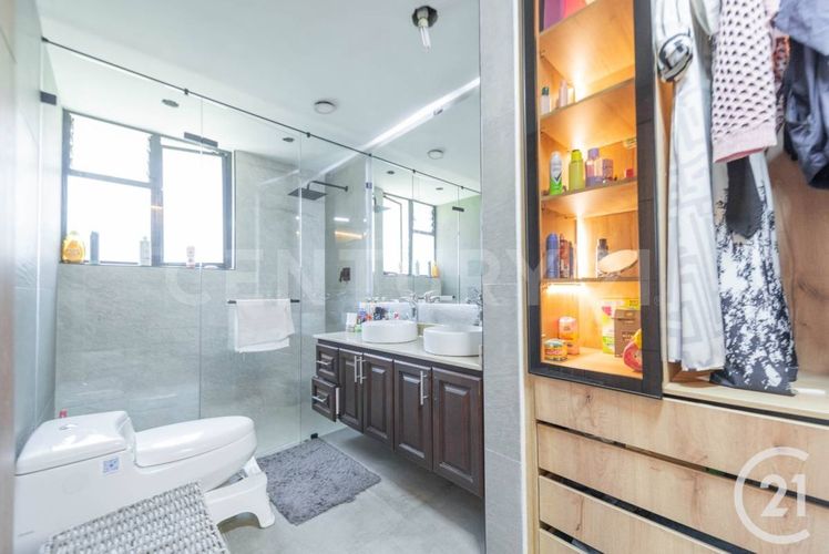 Casa de 4 alcobas en venta en El Poblado, Envigado, 209 m² · foto 13 de 21