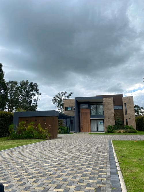 Casa de 4 alcobas en venta en San Jacinto, Chía, 546 m² · foto 2 de 18