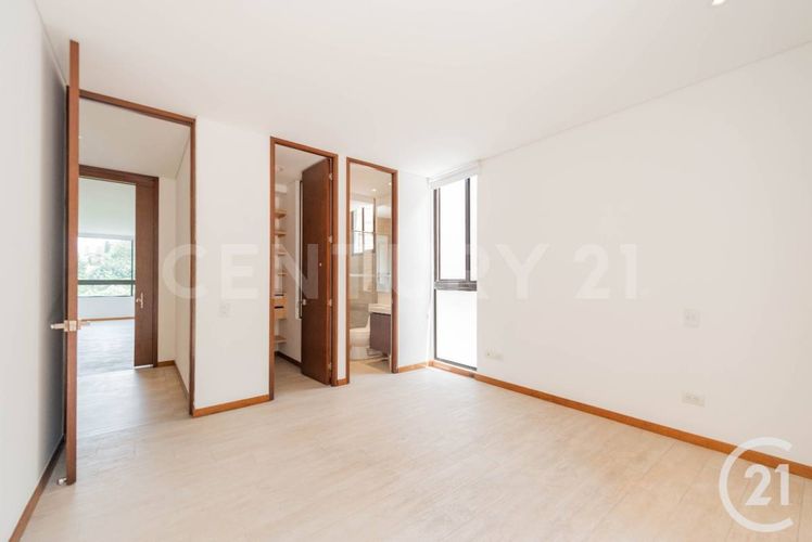 Apartamento de 3 alcobas en venta en San Lucas, Medellín, 280 m² · foto 19 de 24