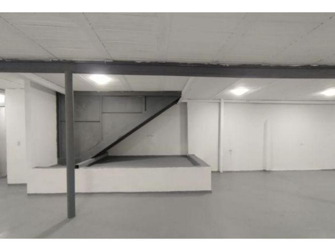 Bodega en venta en Cristo Rey, Medellín, 77 m² · foto 10 de 10
