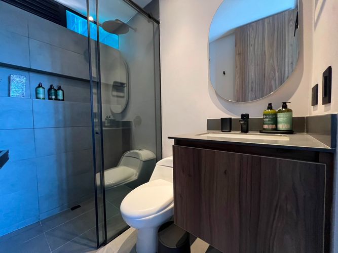 Apartamento de 2 alcobas en arriendo en El Poblado, Medellín, 84 m² · foto 7 de 11