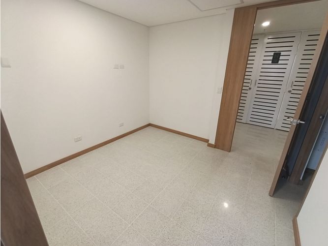 Consultorio en venta en Los Pinos, Medellín, 29 m² · foto 6 de 12