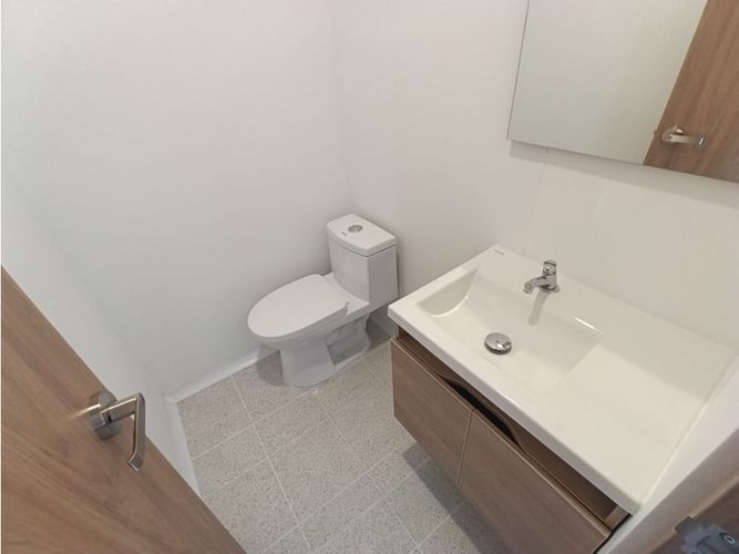 Consultorio en venta en Los Pinos, Medellín, 29 m² · foto 9 de 12
