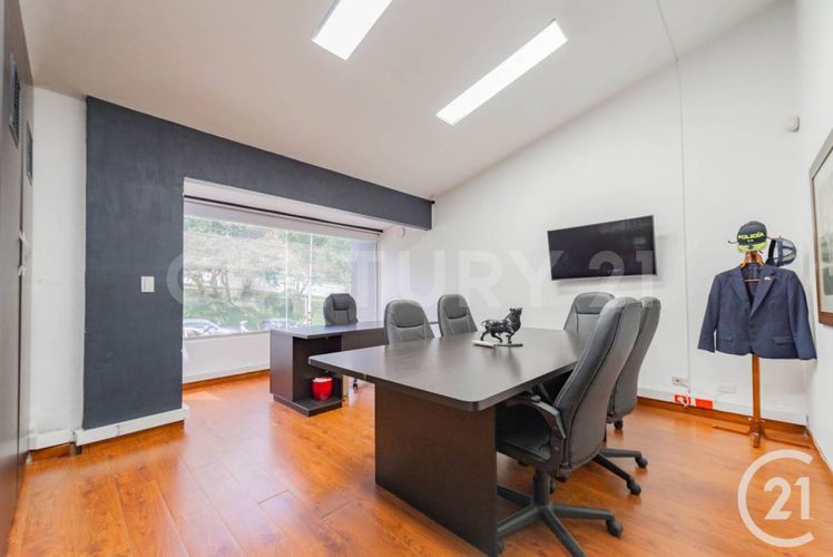 Oficina en arriendo en Las Lomas, Medellín, 420 m² · foto 2 de 23