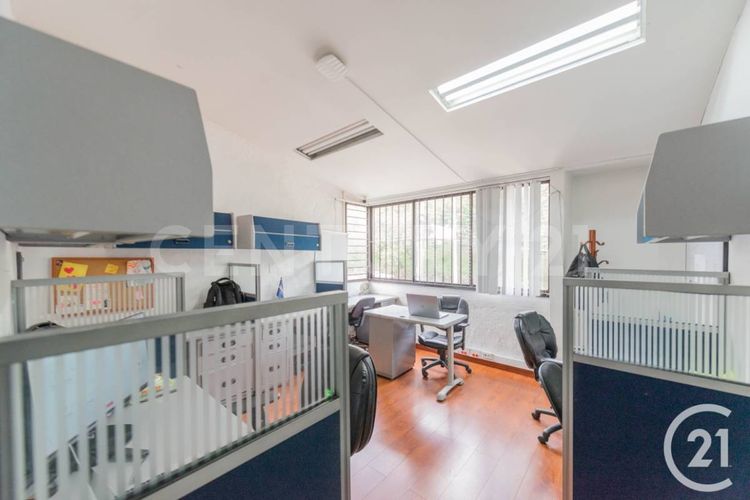 Oficina en arriendo en Las Lomas, Medellín, 420 m² · foto 22 de 23