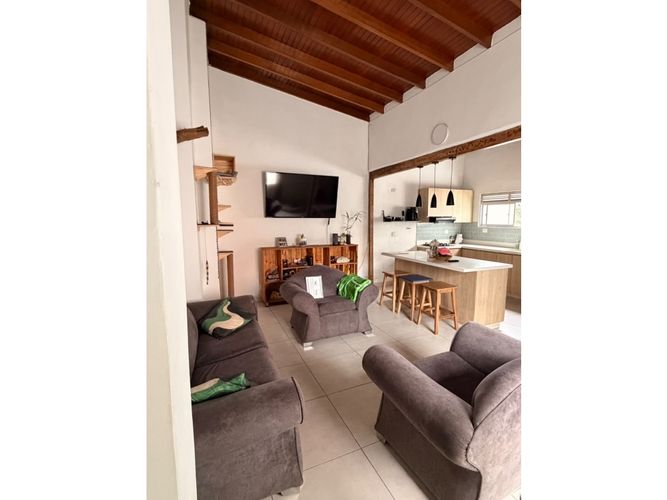 Casa de 4 alcobas en venta en Conquistadores, Medellín, 147 m² · foto 3 de 23