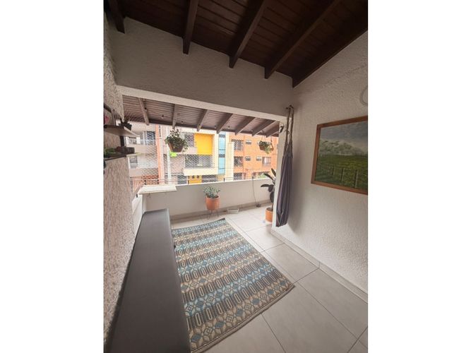 Casa de 4 alcobas en venta en Conquistadores, Medellín, 147 m² · foto 4 de 23