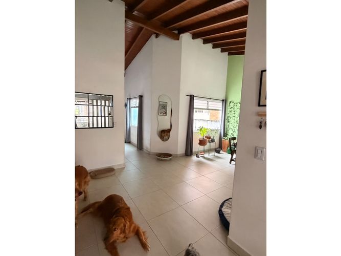 Casa de 4 alcobas en venta en Conquistadores, Medellín, 147 m² · foto 5 de 23