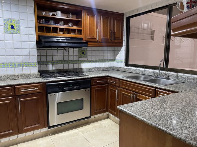 Apartamento de 4 alcobas en venta en Santa Teresita, Cali, 313 m² · foto 10 de 22