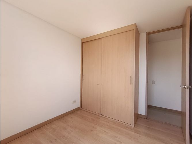 Apartamento de 3 alcobas en venta en Vegas De San Jose, Sabaneta, 79 m² · foto 6 de 11