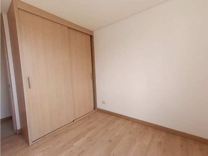 Apartamento de 3 alcobas en venta en Vegas De San Jose, Sabaneta, 79 m² · foto 7 de 11