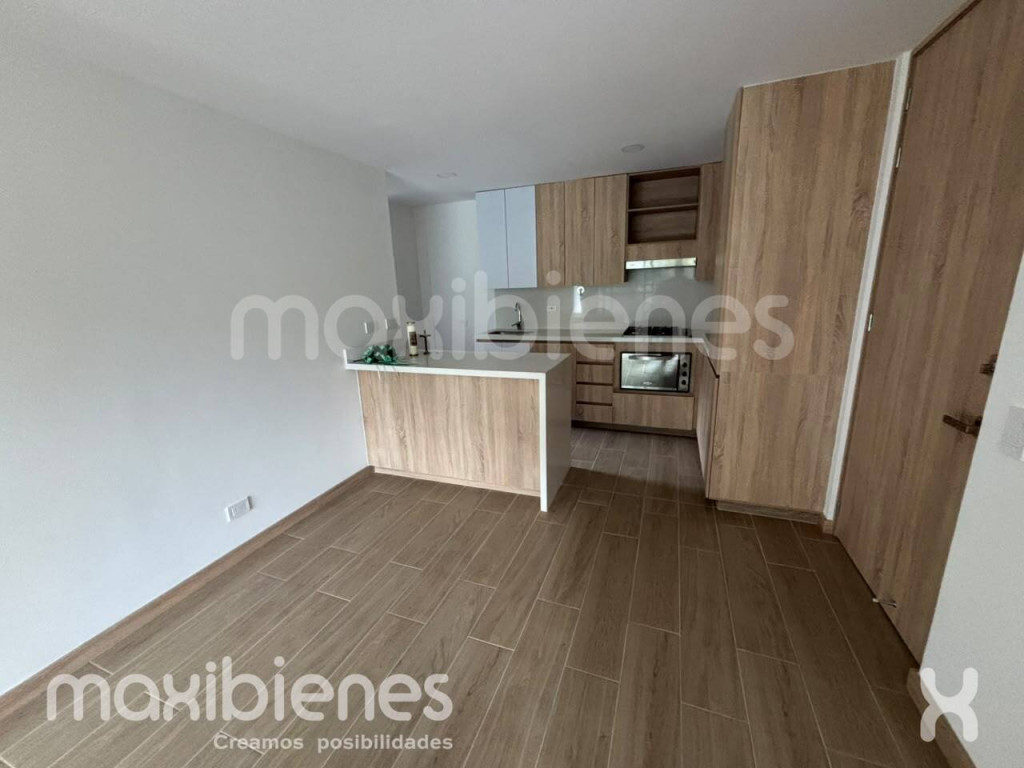 Apartamento en arriendo en Camino Verde, Envigado · foto 3 de 15