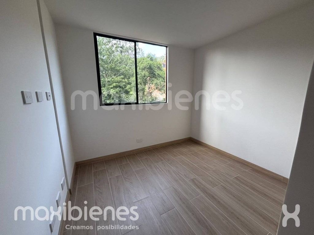 Apartamento en arriendo en Camino Verde, Envigado · foto 9 de 15