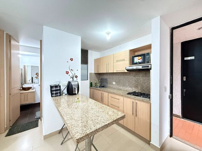 Apartamento de 2 alcobas en venta en Ricaurte, 55 m² · foto 4 de 18