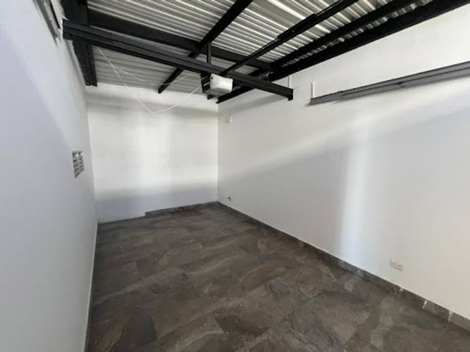 Casa de 4 alcobas en venta en La Ceja, 198 m² · foto 2 de 18