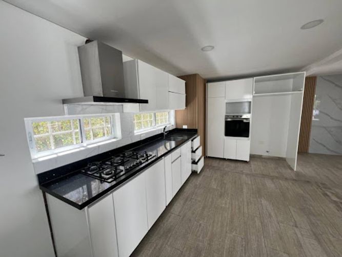 Casa de 4 alcobas en venta en La Ceja, 198 m² · foto 4 de 18