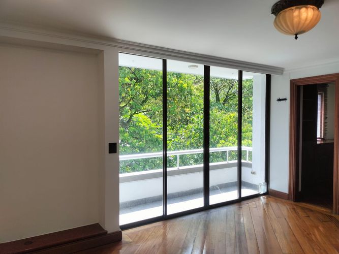 Apartamento de 3 alcobas en arriendo en El Poblado, Medellín, 184 m² · foto 11 de 18