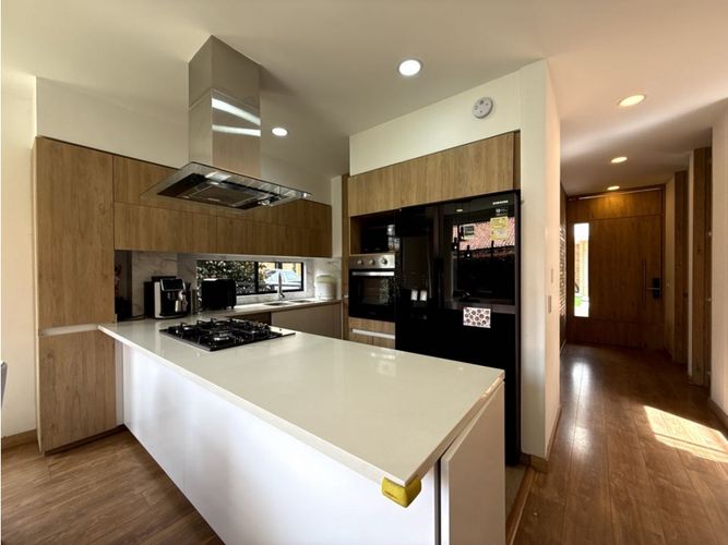 Casa de 3 alcobas en venta en Los Zipas, Cajicá, 208 m² · foto 3 de 20