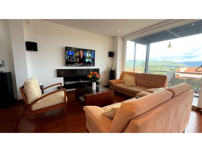 Casa de 3 alcobas en venta en Los Zipas, Cajicá, 208 m² · foto 6 de 20