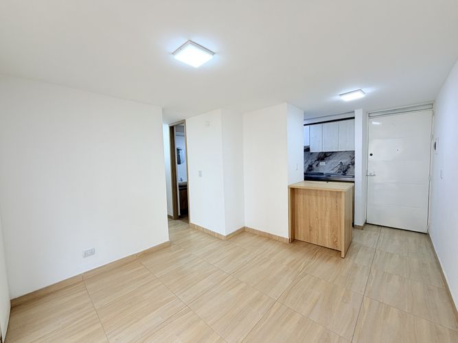 Apartamento de 2 alcobas en venta en Fac, Madrid, 42 m² · foto 5 de 20