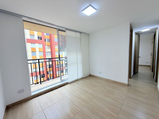 Apartamento de 2 alcobas en venta en Fac, Madrid, 42 m² · foto 7 de 20