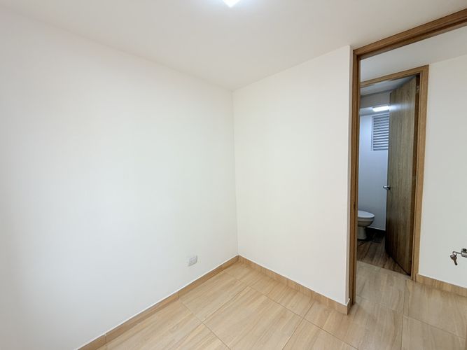 Apartamento de 2 alcobas en venta en Fac, Madrid, 42 m² · foto 9 de 20
