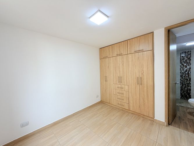 Apartamento de 2 alcobas en venta en Fac, Madrid, 42 m² · foto 15 de 20