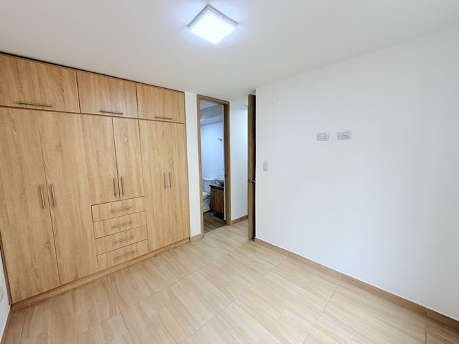 Apartamento de 2 alcobas en venta en Fac, Madrid, 42 m² · foto 16 de 20