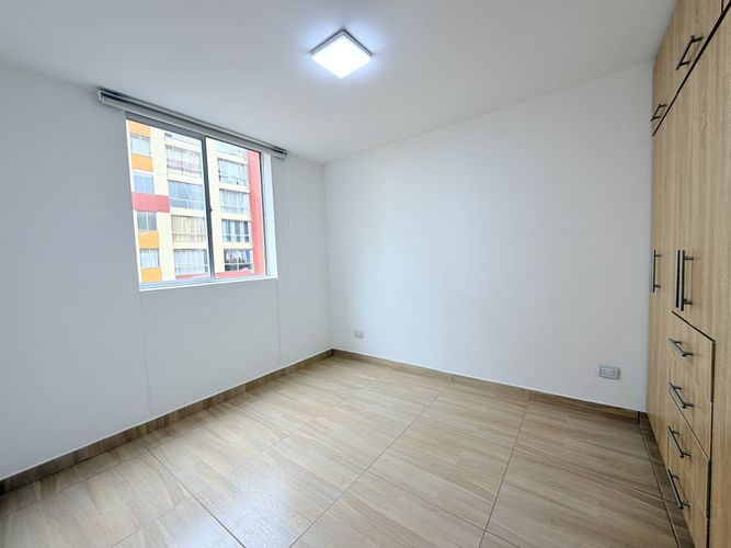 Apartamento de 2 alcobas en venta en Fac, Madrid, 42 m² · foto 18 de 20