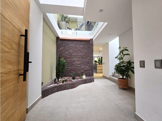 Casa de 4 alcobas en venta en Santa Elena, El Retiro, 303 m² · foto 17 de 23