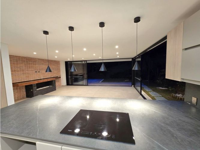 Casa de 4 alcobas en venta en Santa Elena, El Retiro, 303 m² · foto 19 de 23