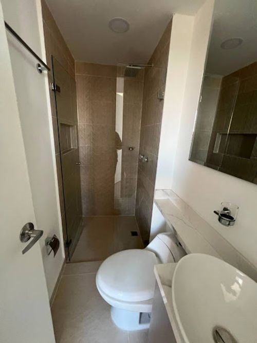 Apartamento de 2 alcobas en venta en Cuatro Esquinas, Rionegro, 51 m² · foto 7 de 16