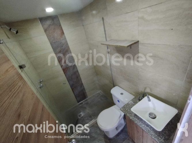 Apartamento de 3 alcobas en arriendo en Pajarito, Medellín, 53 m² · foto 3 de 12