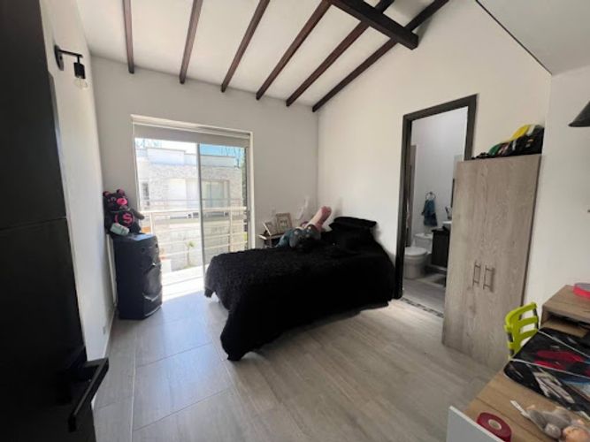 Casa de 4 alcobas en venta en La Ceja, 220 m² · foto 2 de 24