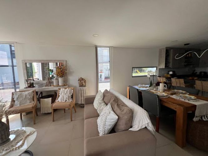 Casa de 4 alcobas en venta en La Ceja, 220 m² · foto 5 de 24