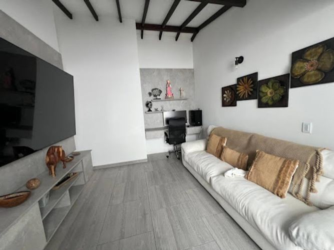 Casa de 4 alcobas en venta en La Ceja, 220 m² · foto 12 de 24