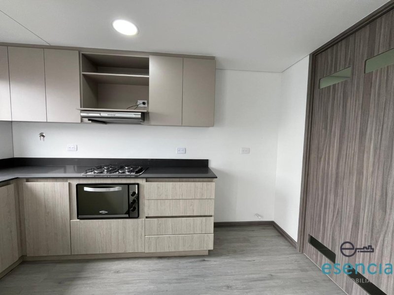 Apartamento en arriendo en Las Palmas, Medellín · foto 3 de 12