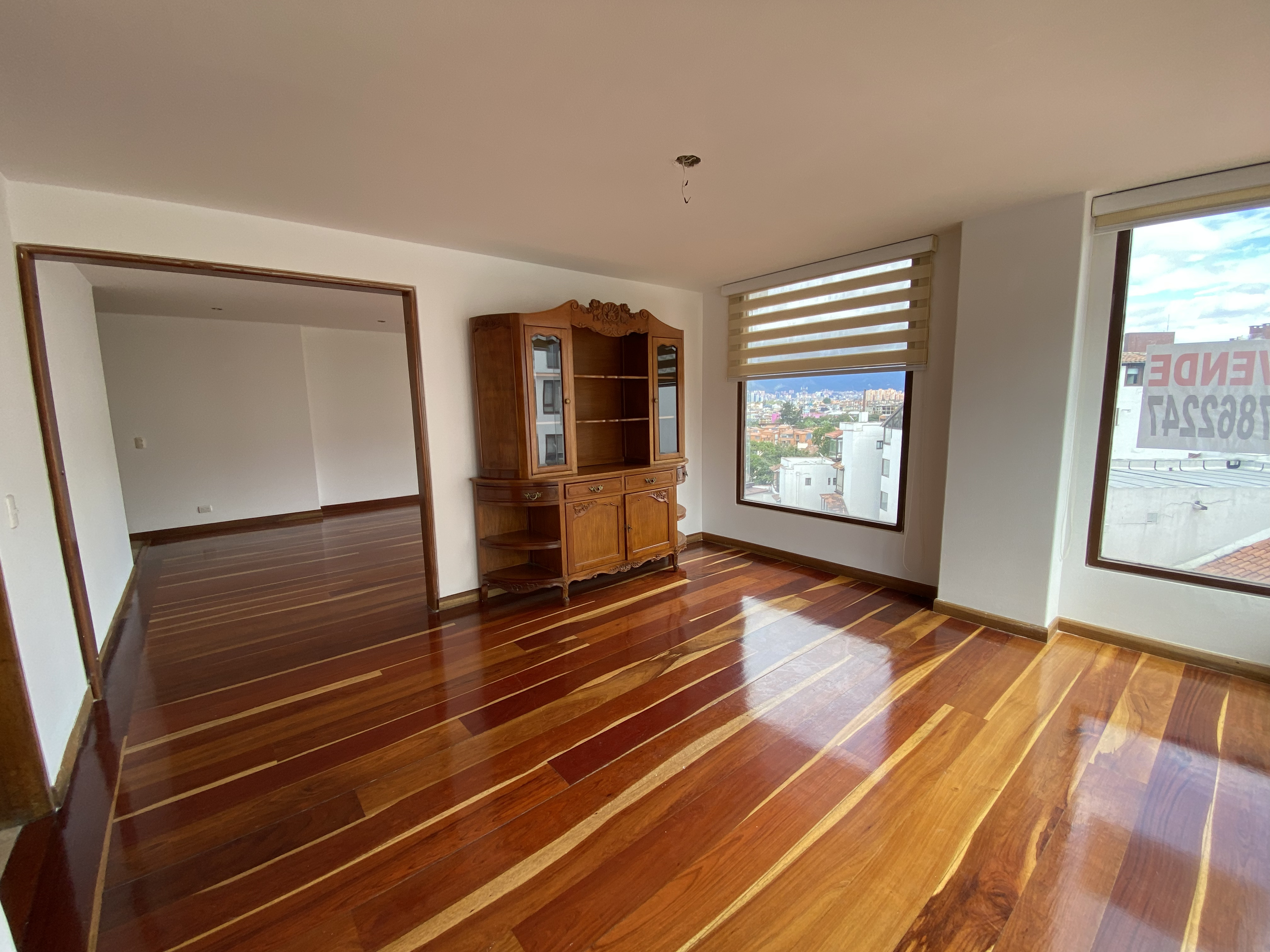 Apartamento en venta en Gratamira, Bogotá · foto 3 de 24