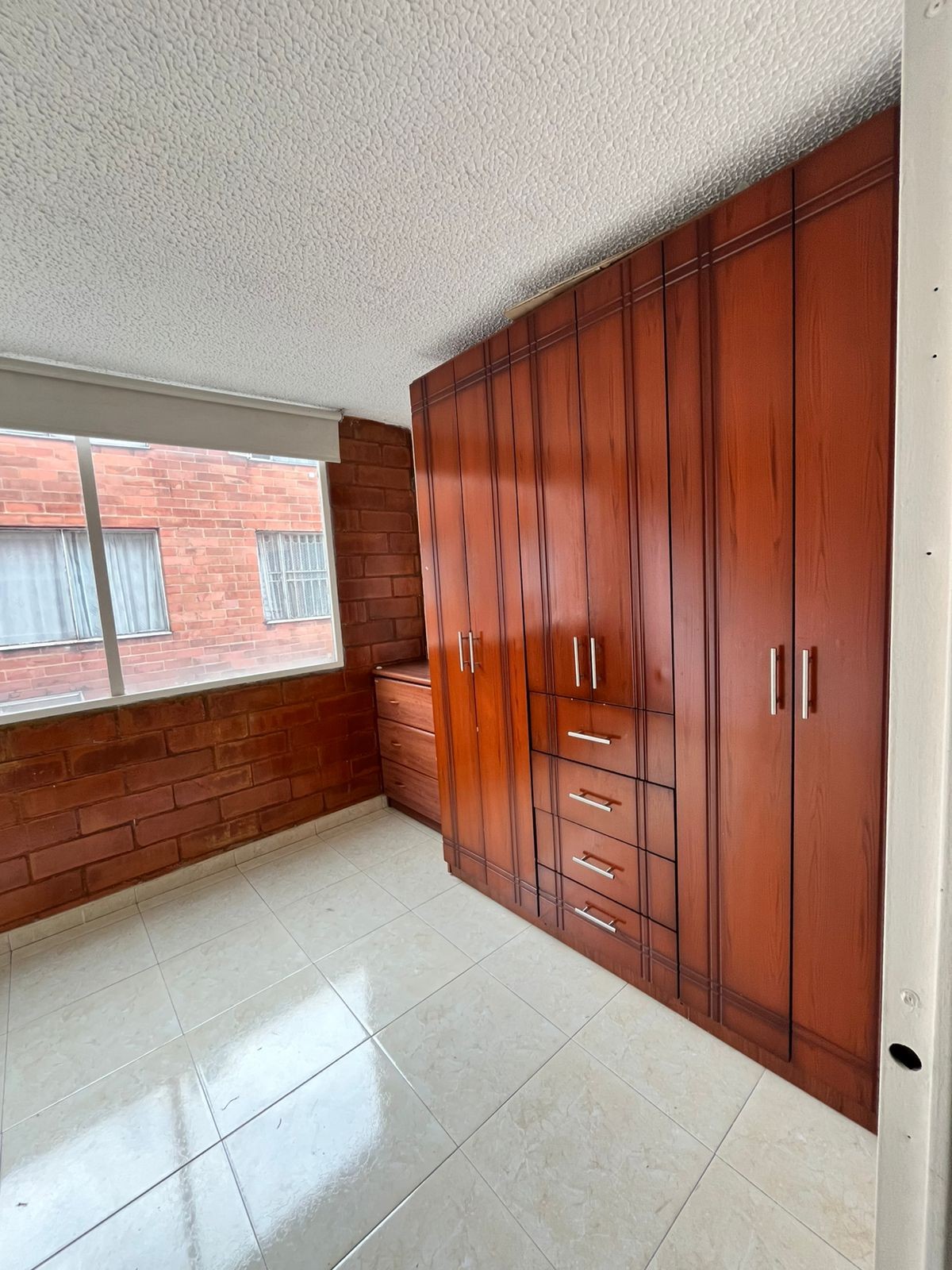 Casa en venta en Engativá, Bogotá · foto 3 de 13