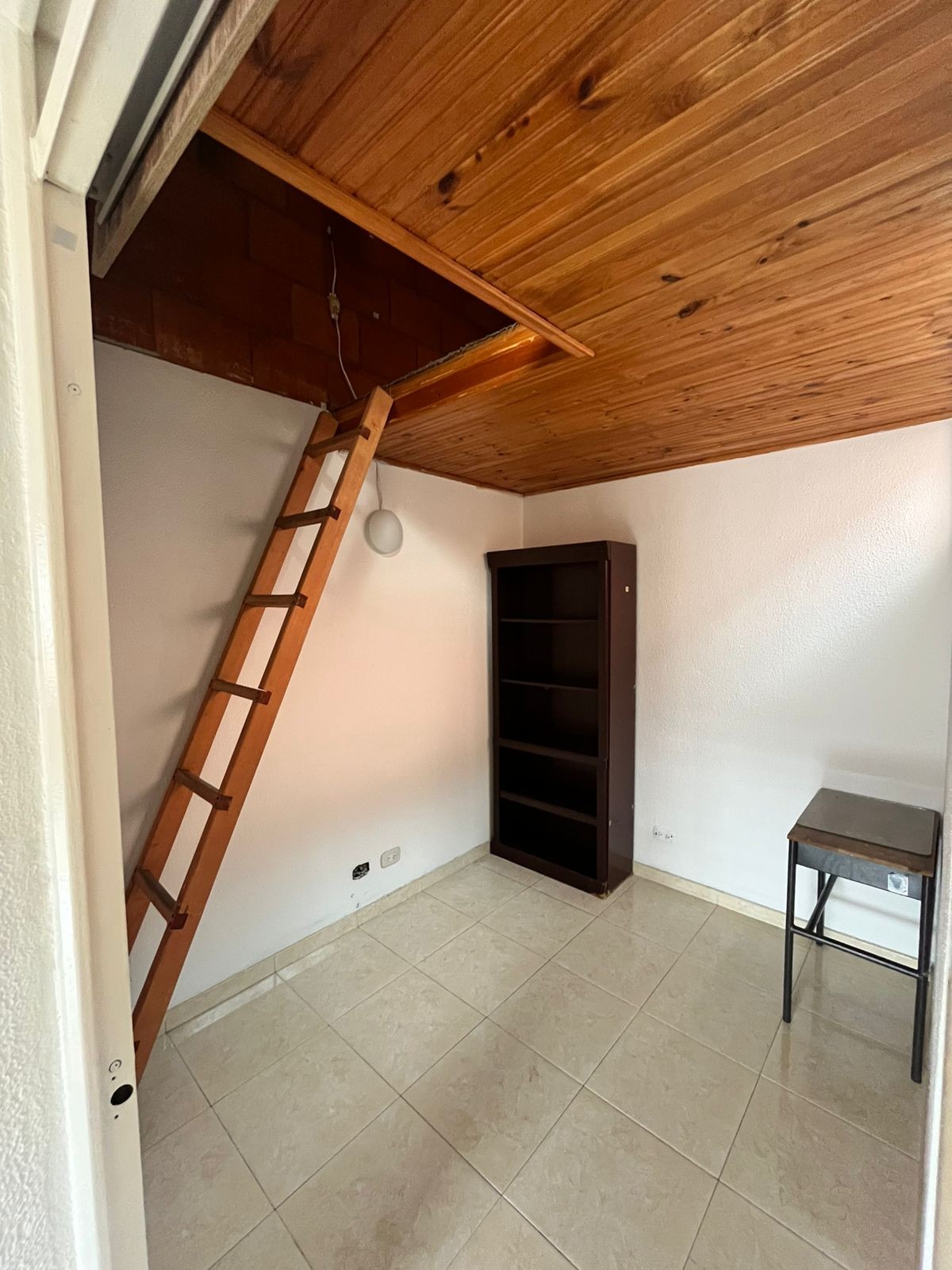 Casa en venta en Engativá, Bogotá · foto 2 de 13