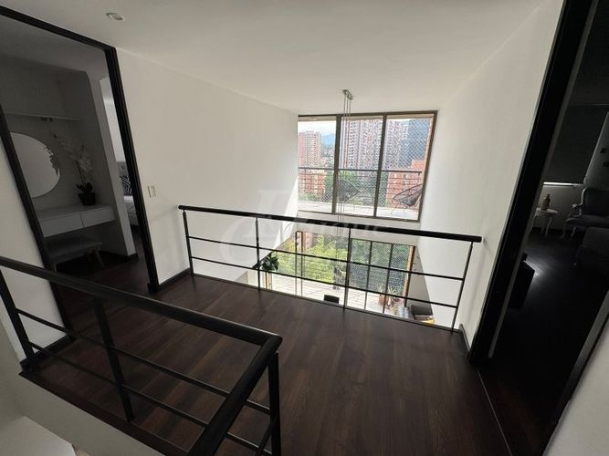 Apartamento de 3 alcobas en arriendo en Castropol, Medellín, 158 m² · foto 9 de 23