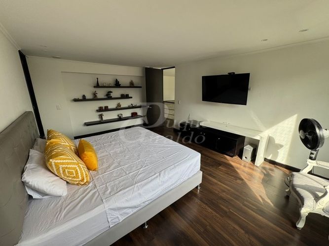 Apartamento de 3 alcobas en arriendo en Castropol, Medellín, 158 m² · foto 21 de 23