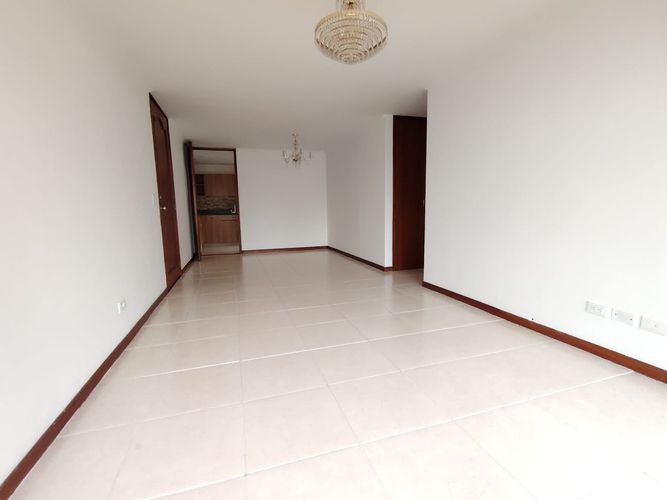 Apartamento de 3 alcobas en arriendo en Los Balsos, Medellín, 120 m² · foto 2 de 24