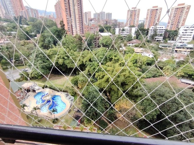 Apartamento de 3 alcobas en arriendo en Los Balsos, Medellín, 120 m² · foto 6 de 24