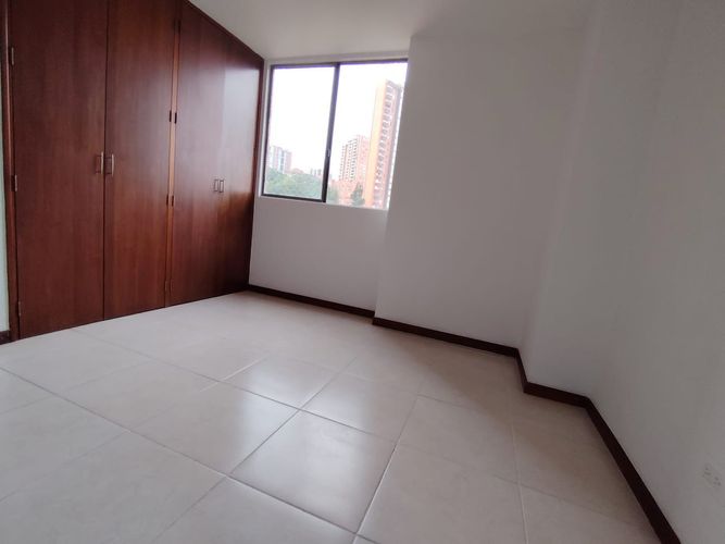 Apartamento de 3 alcobas en arriendo en Los Balsos, Medellín, 120 m² · foto 10 de 24