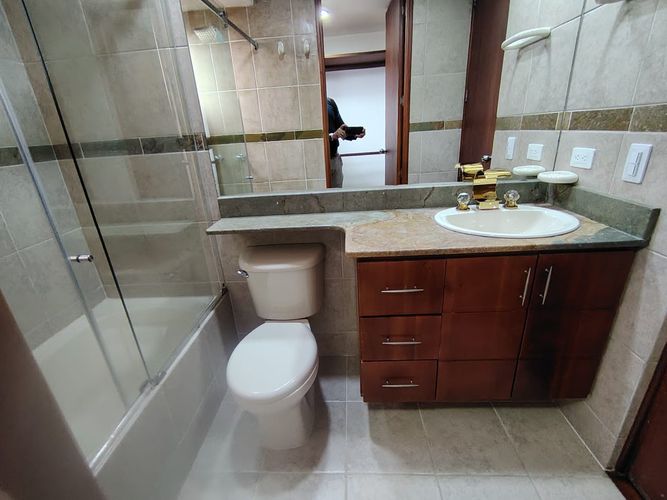Apartamento de 3 alcobas en arriendo en Los Balsos, Medellín, 120 m² · foto 12 de 24