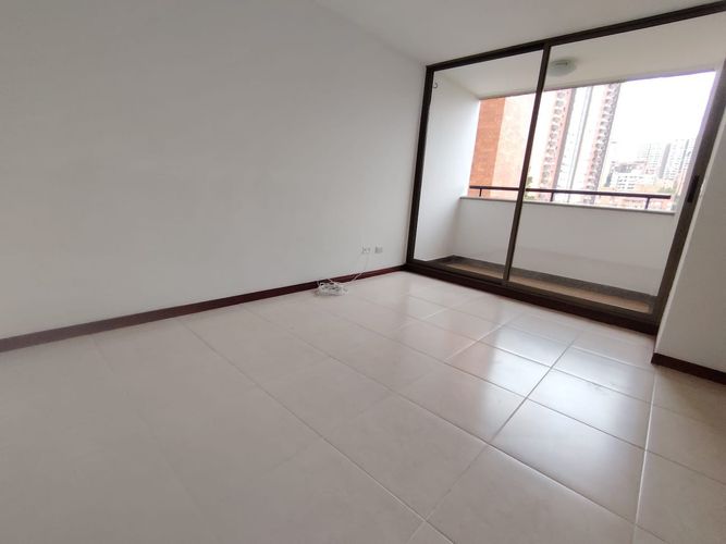 Apartamento de 3 alcobas en arriendo en Los Balsos, Medellín, 120 m² · foto 17 de 24